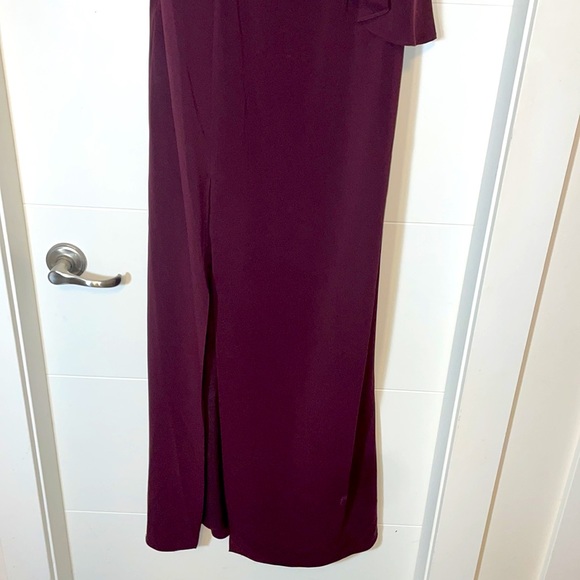 Size 8 HALSTON evening gown - Picture 10 of 13